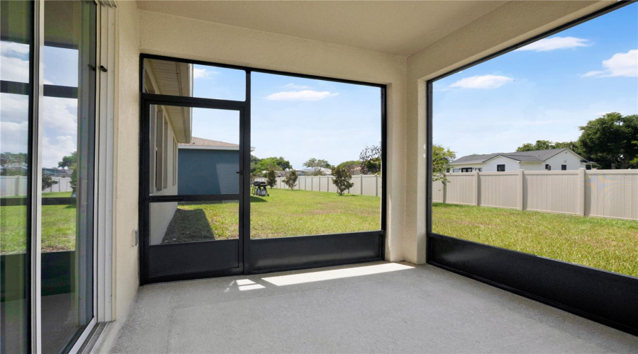Screened-in Rear Porch