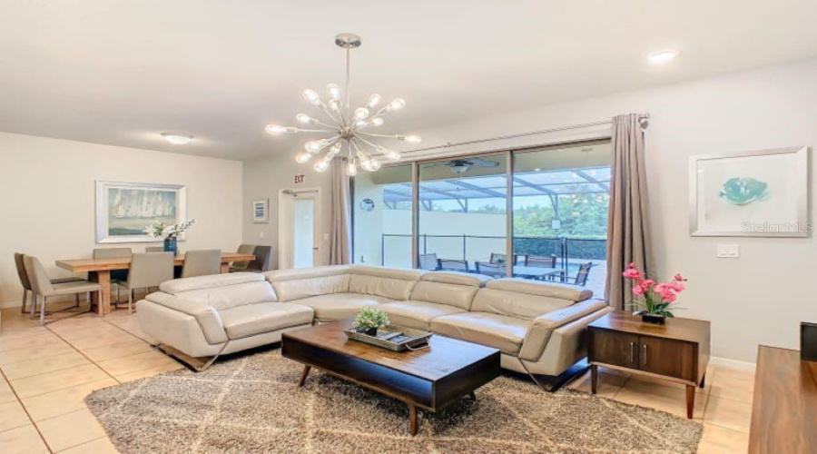 DAVENPORT, Florida 33837, 5 Bedrooms Bedrooms, ,4 BathroomsBathrooms,Residential,For Sale,TERRASONESTA,0,MFRO6409515