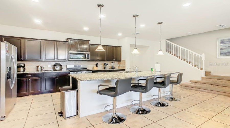 DAVENPORT, Florida 33837, 5 Bedrooms Bedrooms, ,4 BathroomsBathrooms,Residential,For Sale,TERRASONESTA,0,MFRO6409515