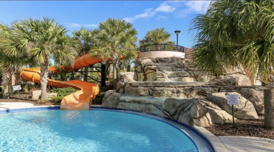 DAVENPORT, Florida 33837, 5 Bedrooms Bedrooms, ,4 BathroomsBathrooms,Residential,For Sale,TERRASONESTA,0,MFRO6409515