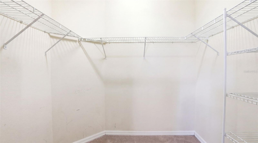 Walk-in closet