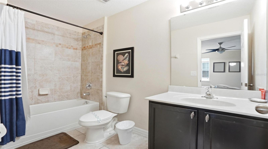 Primary Bathroom (second level)