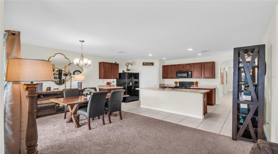 Dining & Kitchen