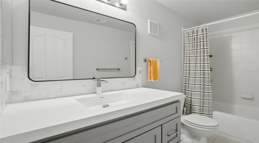 CELEBRATION, Florida 34747, 2 Bedrooms Bedrooms, ,2 BathroomsBathrooms,Residential,For Sale,CENTERVALE,0,MFRO6409340