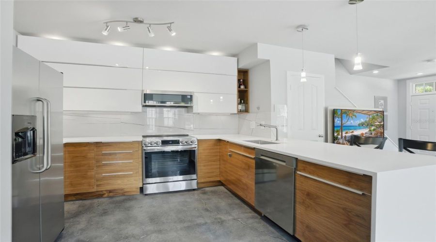 CELEBRATION, Florida 34747, 2 Bedrooms Bedrooms, ,2 BathroomsBathrooms,Residential,For Sale,CENTERVALE,0,MFRO6409340