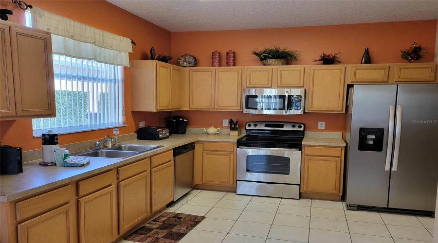 Kitchen with Appliances
