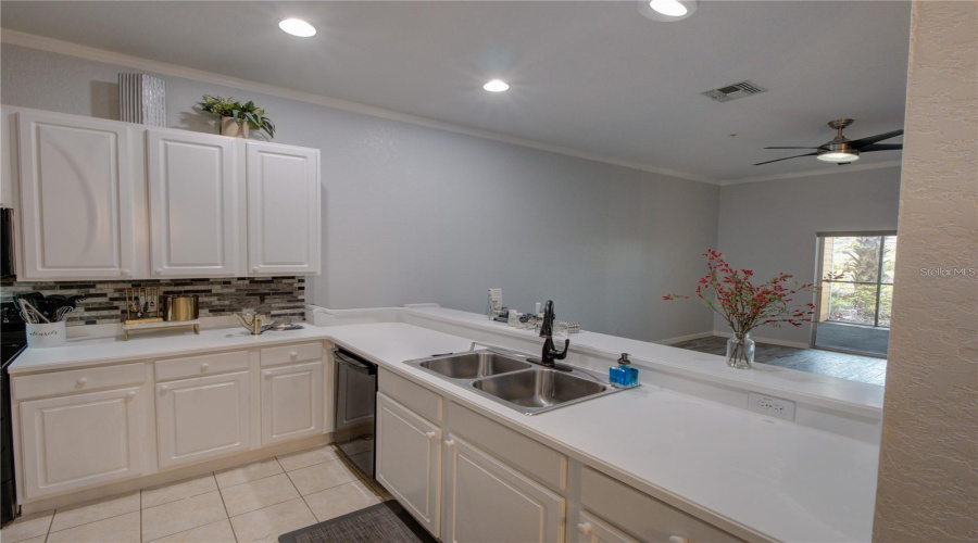 DAVENPORT, Florida 33897, 2 Bedrooms Bedrooms, ,2 BathroomsBathrooms,Residential,For Sale,NEW PROVIDENCE,0,MFRTB8510412