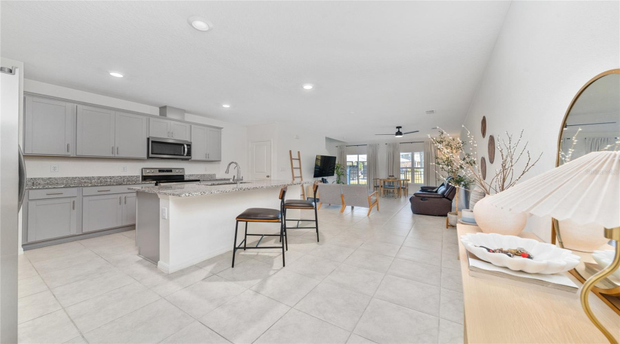 DAVENPORT, Florida 33897, 3 Bedrooms Bedrooms, ,2 BathroomsBathrooms,Residential,For Sale,MIRABELLA CIR,0,MFRS5150306