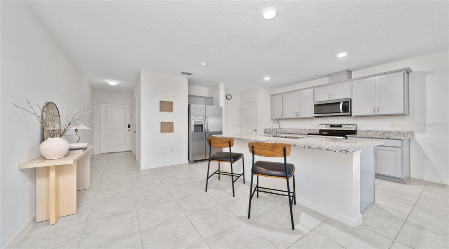 DAVENPORT, Florida 33897, 3 Bedrooms Bedrooms, ,2 BathroomsBathrooms,Residential,For Sale,MIRABELLA CIR,0,MFRS5150306