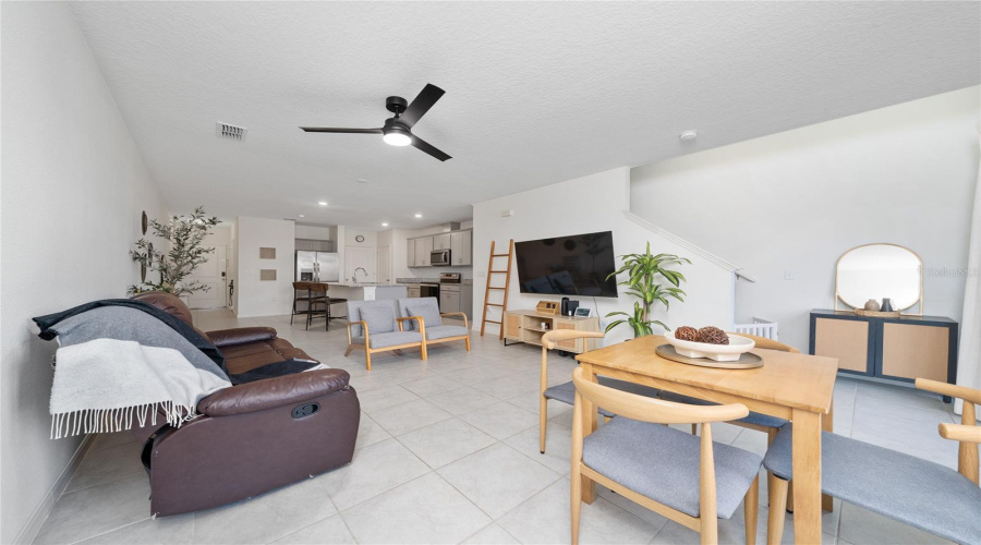 DAVENPORT, Florida 33897, 3 Bedrooms Bedrooms, ,2 BathroomsBathrooms,Residential,For Sale,MIRABELLA CIR,0,MFRS5150306