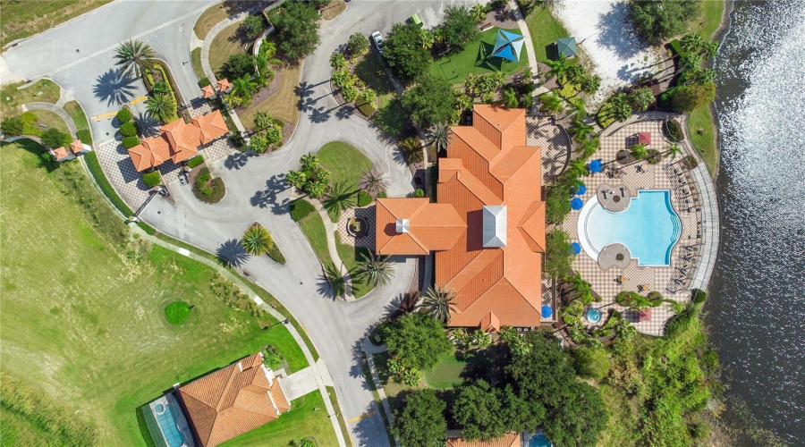 Clubhouse with Pool, Spa, Outdoor Tikki Bar and Cabanas