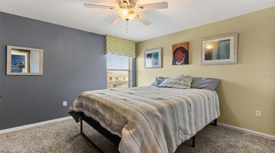 DAVENPORT, Florida 33897, 5 Bedrooms Bedrooms, ,4 BathroomsBathrooms,Residential,For Sale,HIGHGATE PARK,0,MFRO6409488