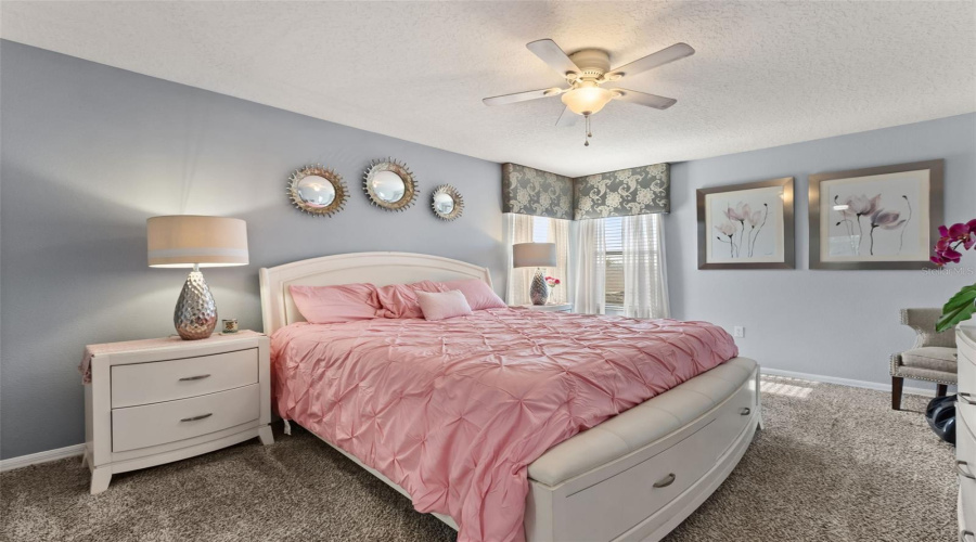 DAVENPORT, Florida 33897, 5 Bedrooms Bedrooms, ,4 BathroomsBathrooms,Residential,For Sale,HIGHGATE PARK,0,MFRO6409488