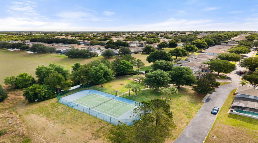DAVENPORT, Florida 33897, 5 Bedrooms Bedrooms, ,4 BathroomsBathrooms,Residential,For Sale,HIGHGATE PARK,0,MFRO6409488