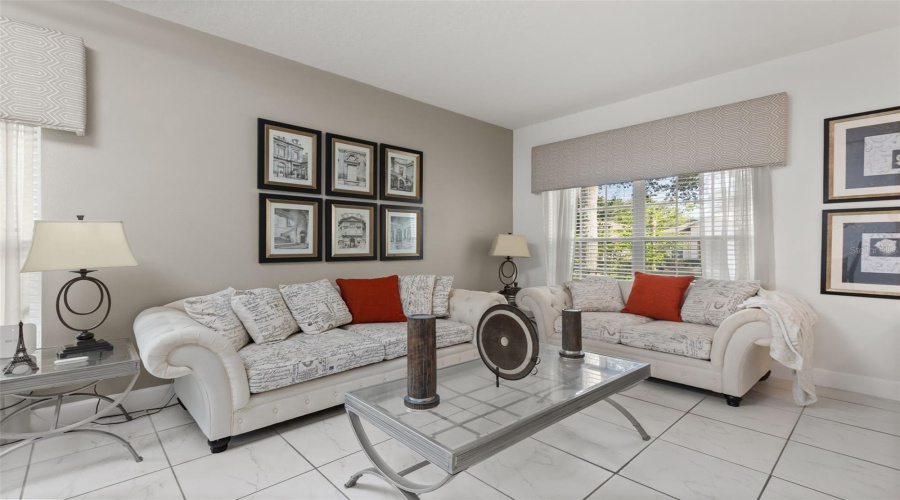DAVENPORT, Florida 33897, 5 Bedrooms Bedrooms, ,4 BathroomsBathrooms,Residential,For Sale,HIGHGATE PARK,0,MFRO6409488