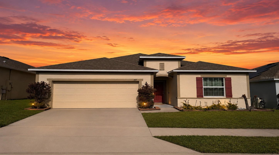DAVENPORT, Florida 33837, 4 Bedrooms Bedrooms, ,2 BathroomsBathrooms,Residential,For Sale,PINECREST,0,MFRS5150319