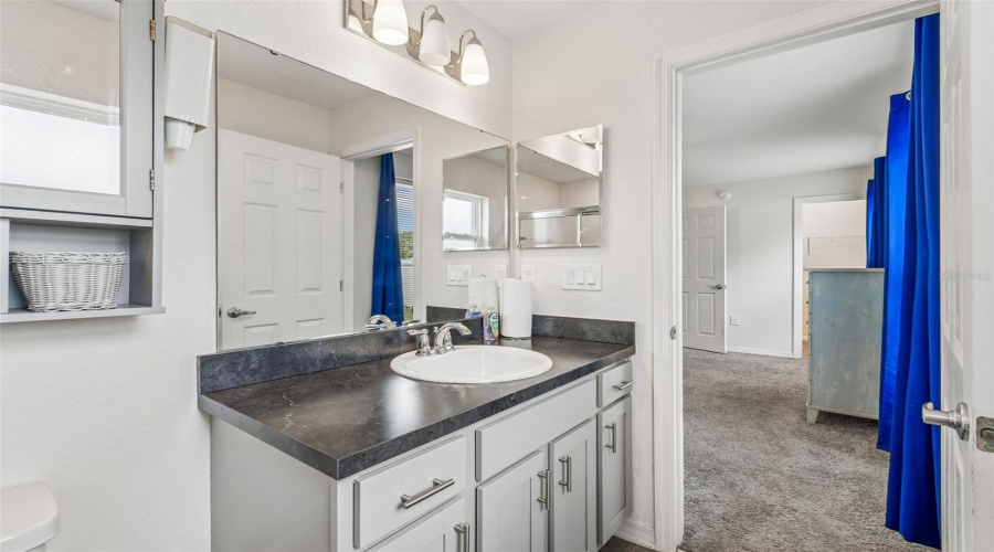 DAVENPORT, Florida 33837, 3 Bedrooms Bedrooms, ,2 BathroomsBathrooms,Residential,For Sale,FOXTAIL,0,MFRTB8510974