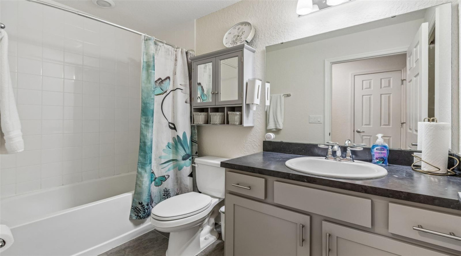 DAVENPORT, Florida 33837, 3 Bedrooms Bedrooms, ,2 BathroomsBathrooms,Residential,For Sale,FOXTAIL,0,MFRTB8510974