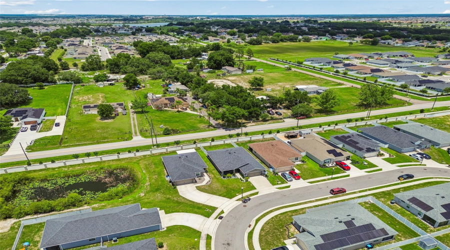 DAVENPORT, Florida 33837, 3 Bedrooms Bedrooms, ,2 BathroomsBathrooms,Residential,For Sale,FOXTAIL,0,MFRTB8510974