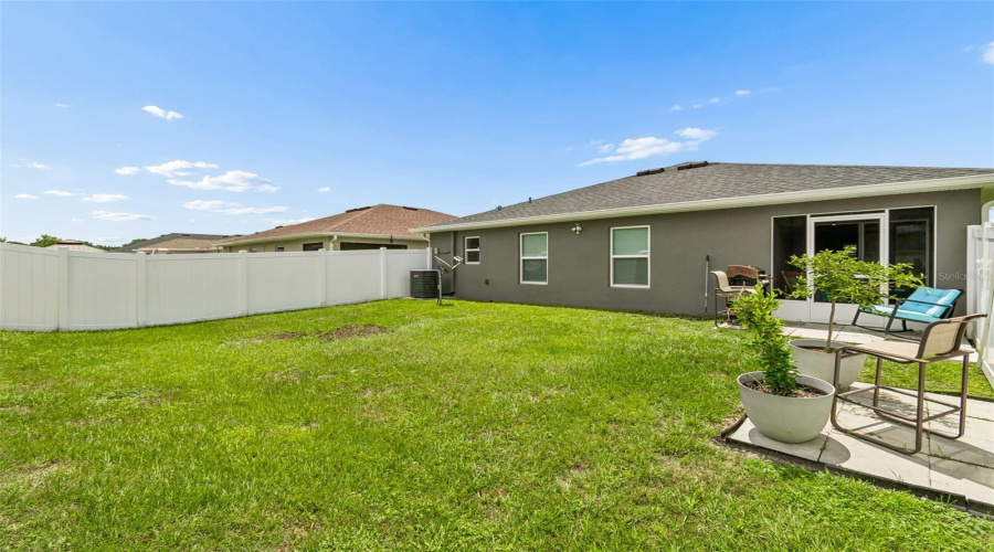 DAVENPORT, Florida 33837, 3 Bedrooms Bedrooms, ,2 BathroomsBathrooms,Residential,For Sale,FOXTAIL,0,MFRTB8510974