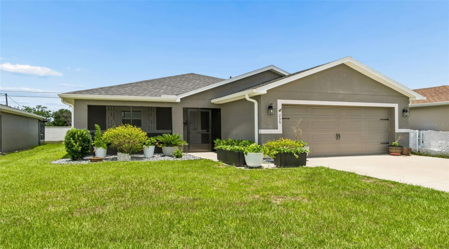 DAVENPORT, Florida 33837, 3 Bedrooms Bedrooms, ,2 BathroomsBathrooms,Residential,For Sale,FOXTAIL,0,MFRTB8510974