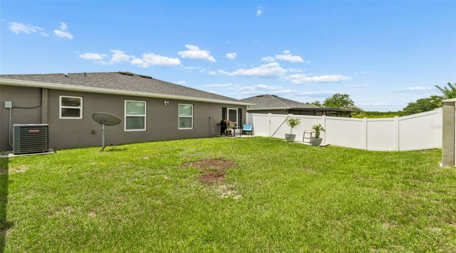 DAVENPORT, Florida 33837, 3 Bedrooms Bedrooms, ,2 BathroomsBathrooms,Residential,For Sale,FOXTAIL,0,MFRTB8510974