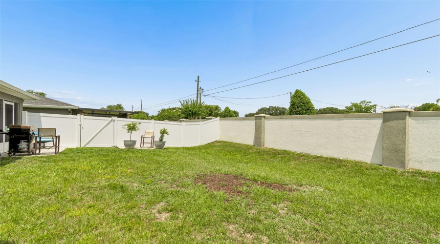 DAVENPORT, Florida 33837, 3 Bedrooms Bedrooms, ,2 BathroomsBathrooms,Residential,For Sale,FOXTAIL,0,MFRTB8510974