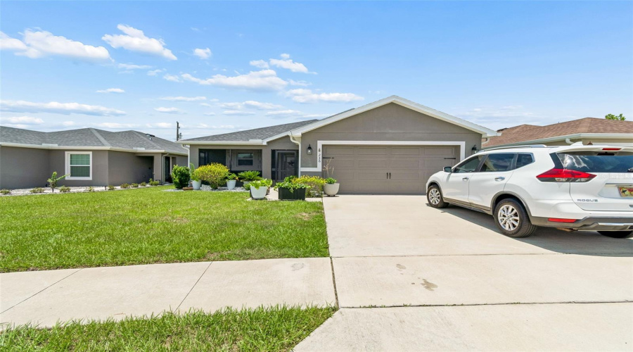 DAVENPORT, Florida 33837, 3 Bedrooms Bedrooms, ,2 BathroomsBathrooms,Residential,For Sale,FOXTAIL,0,MFRTB8510974