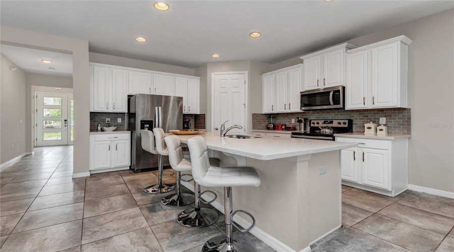KISSIMMEE, Florida 34747, 4 Bedrooms Bedrooms, ,3 BathroomsBathrooms,Residential,For Sale,FLAMINGO KEY,0,MFRO6409063