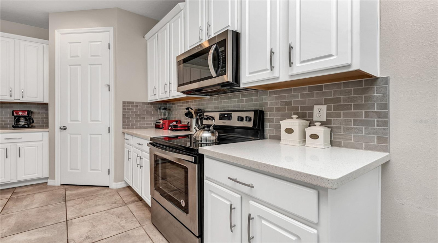 KISSIMMEE, Florida 34747, 4 Bedrooms Bedrooms, ,3 BathroomsBathrooms,Residential,For Sale,FLAMINGO KEY,0,MFRO6409063