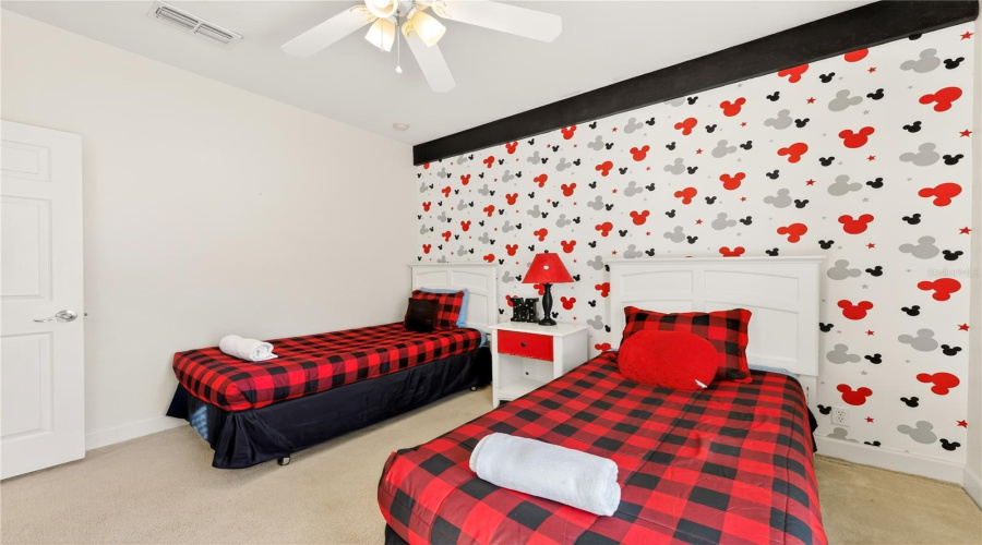 KISSIMMEE, Florida 34746, 4 Bedrooms Bedrooms, ,3 BathroomsBathrooms,Residential,For Sale,LUCAYAN HARBOUR CIR,0,MFRO6379583