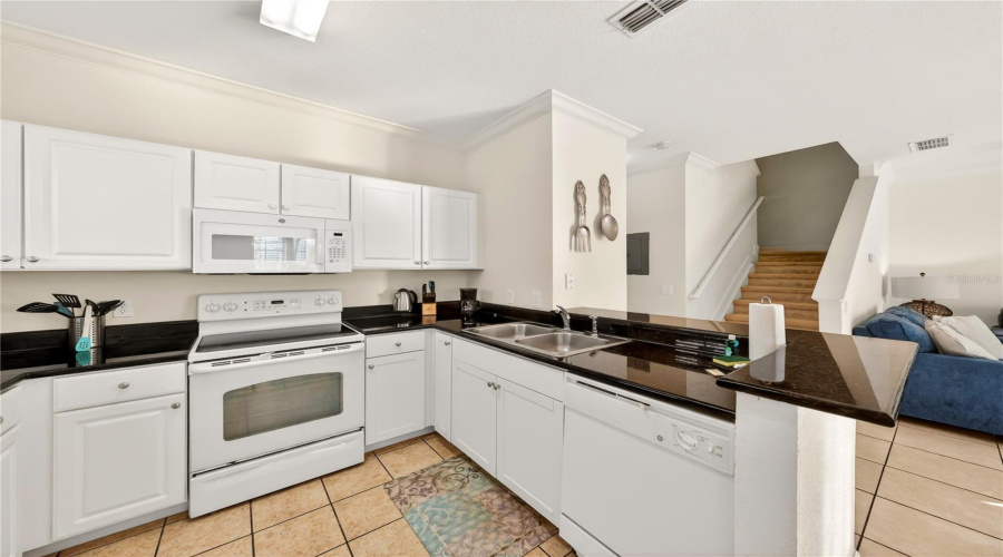KISSIMMEE, Florida 34746, 4 Bedrooms Bedrooms, ,3 BathroomsBathrooms,Residential,For Sale,LUCAYAN HARBOUR CIR,0,MFRO6379583