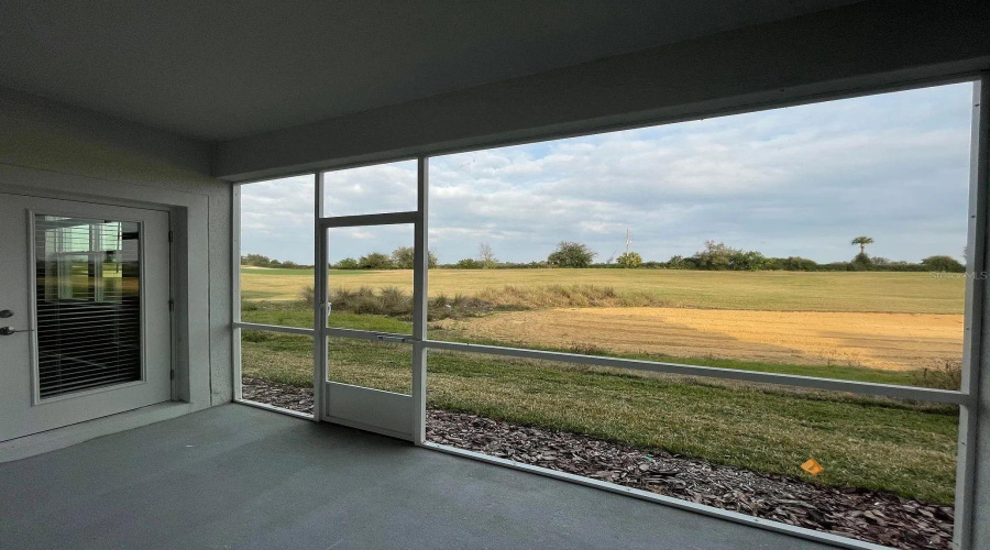 DAVENPORT, Florida 33896, 3 Bedrooms Bedrooms, ,2 BathroomsBathrooms,Residential,For Sale,OCEAN COURSE,0,MFRO6408573