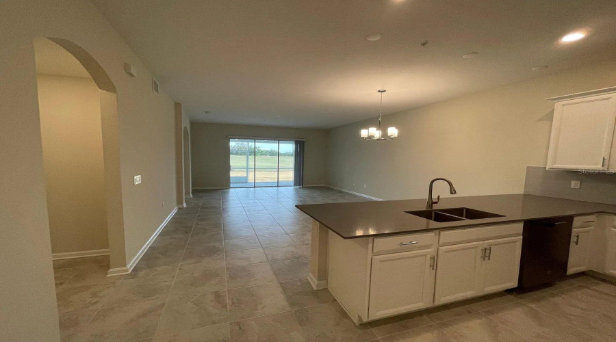 DAVENPORT, Florida 33896, 3 Bedrooms Bedrooms, ,2 BathroomsBathrooms,Residential,For Sale,OCEAN COURSE,0,MFRO6408573