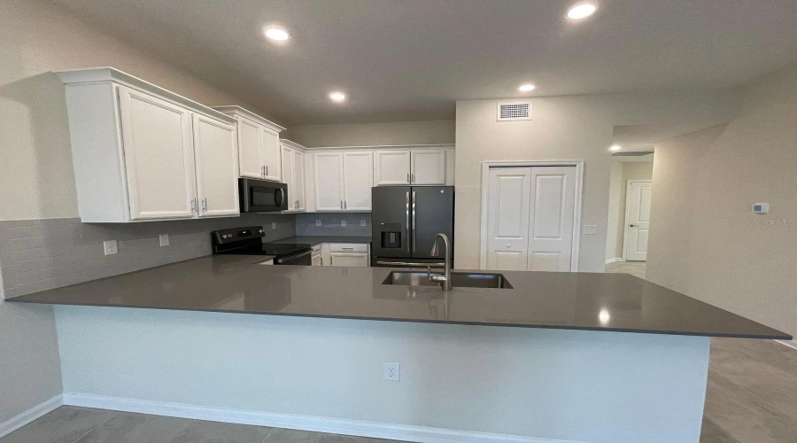 DAVENPORT, Florida 33896, 3 Bedrooms Bedrooms, ,2 BathroomsBathrooms,Residential,For Sale,OCEAN COURSE,0,MFRO6408573