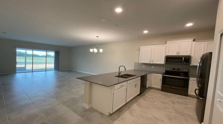 DAVENPORT, Florida 33896, 3 Bedrooms Bedrooms, ,2 BathroomsBathrooms,Residential,For Sale,OCEAN COURSE,0,MFRO6408573