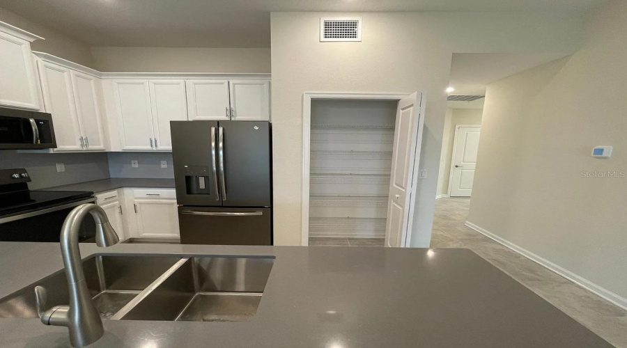 DAVENPORT, Florida 33896, 3 Bedrooms Bedrooms, ,2 BathroomsBathrooms,Residential,For Sale,OCEAN COURSE,0,MFRO6408573