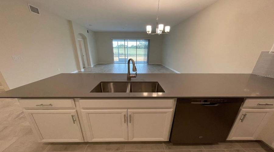DAVENPORT, Florida 33896, 3 Bedrooms Bedrooms, ,2 BathroomsBathrooms,Residential,For Sale,OCEAN COURSE,0,MFRO6408573
