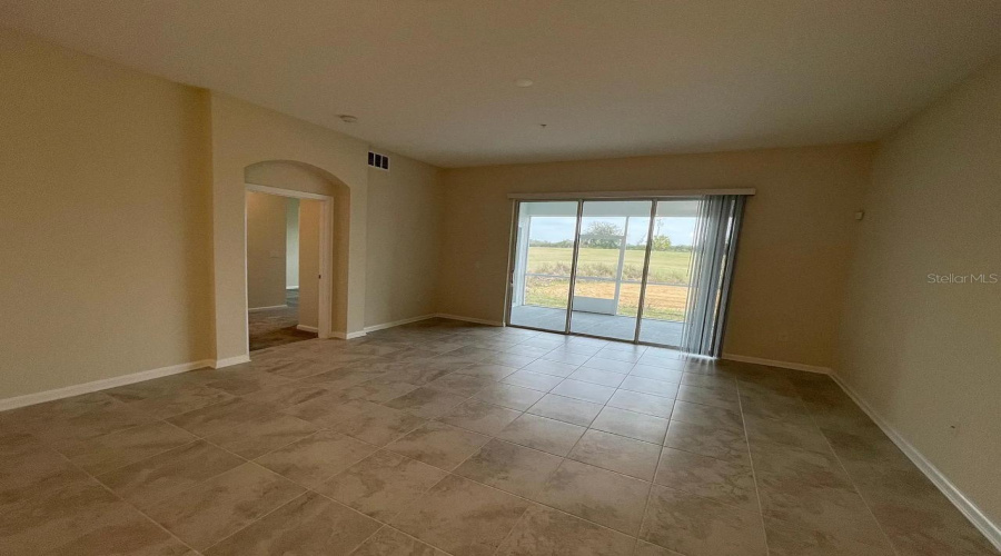DAVENPORT, Florida 33896, 3 Bedrooms Bedrooms, ,2 BathroomsBathrooms,Residential,For Sale,OCEAN COURSE,0,MFRO6408573