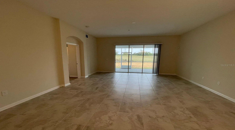 DAVENPORT, Florida 33896, 3 Bedrooms Bedrooms, ,2 BathroomsBathrooms,Residential,For Sale,OCEAN COURSE,0,MFRO6408573