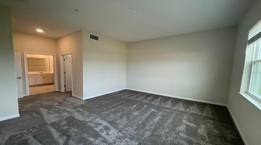 DAVENPORT, Florida 33896, 3 Bedrooms Bedrooms, ,2 BathroomsBathrooms,Residential,For Sale,OCEAN COURSE,0,MFRO6408573