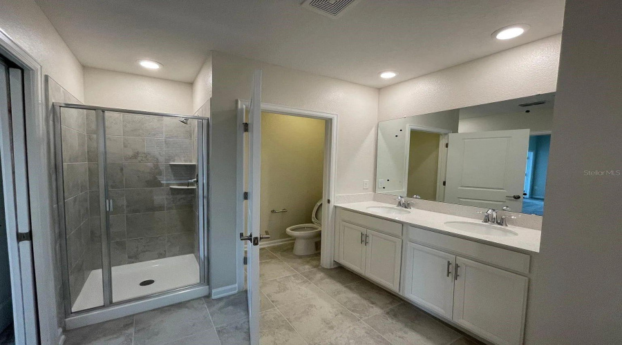 DAVENPORT, Florida 33896, 3 Bedrooms Bedrooms, ,2 BathroomsBathrooms,Residential,For Sale,OCEAN COURSE,0,MFRO6408573