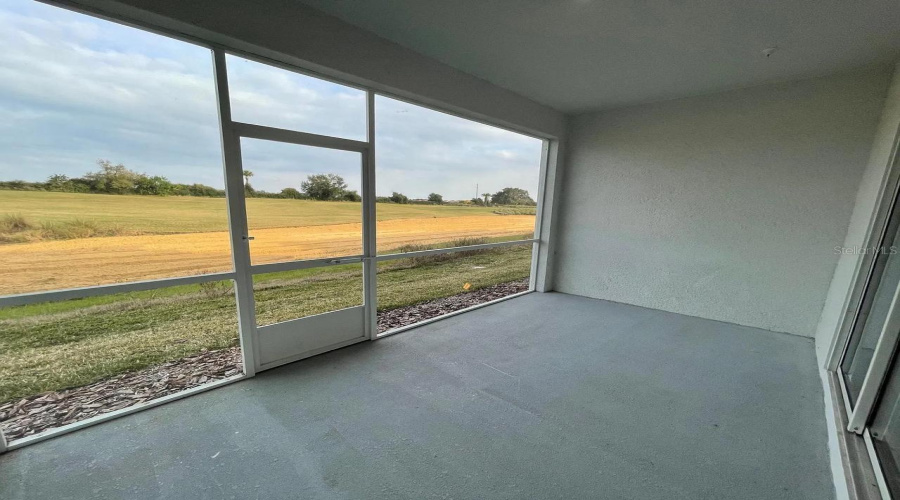 DAVENPORT, Florida 33896, 3 Bedrooms Bedrooms, ,2 BathroomsBathrooms,Residential,For Sale,OCEAN COURSE,0,MFRO6408573