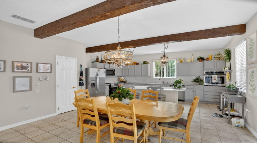 DAVENPORT, Florida 33896, 5 Bedrooms Bedrooms, ,4 BathroomsBathrooms,Residential,For Sale,SAND RIDGE,0,MFRO6409861