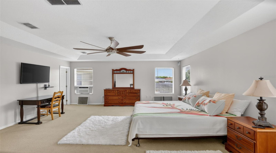 DAVENPORT, Florida 33896, 5 Bedrooms Bedrooms, ,4 BathroomsBathrooms,Residential,For Sale,SAND RIDGE,0,MFRO6409861