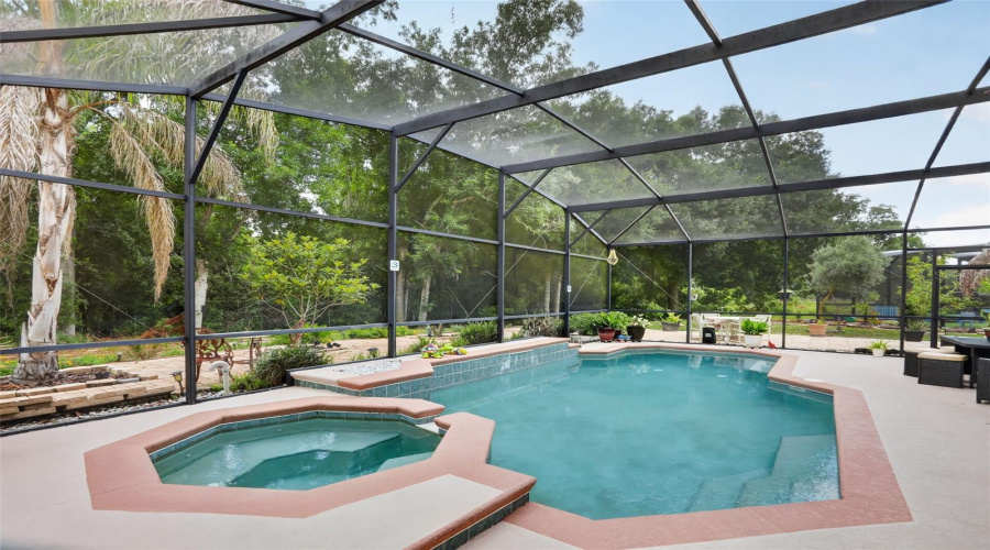 DAVENPORT, Florida 33896, 5 Bedrooms Bedrooms, ,4 BathroomsBathrooms,Residential,For Sale,SAND RIDGE,0,MFRO6409861