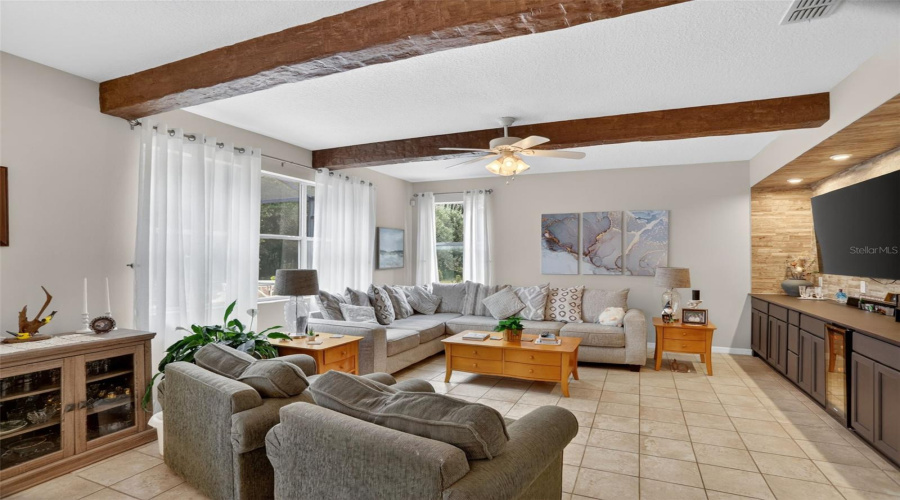 DAVENPORT, Florida 33896, 5 Bedrooms Bedrooms, ,4 BathroomsBathrooms,Residential,For Sale,SAND RIDGE,0,MFRO6409861