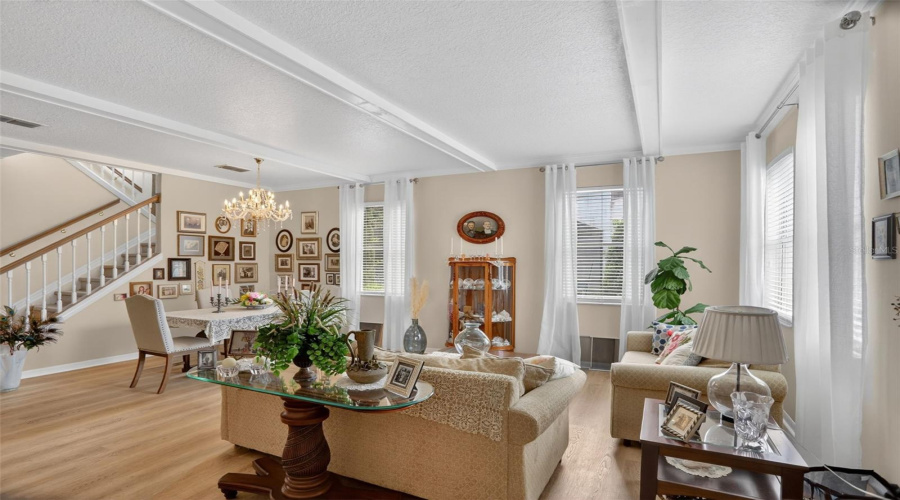 DAVENPORT, Florida 33896, 5 Bedrooms Bedrooms, ,4 BathroomsBathrooms,Residential,For Sale,SAND RIDGE,0,MFRO6409861
