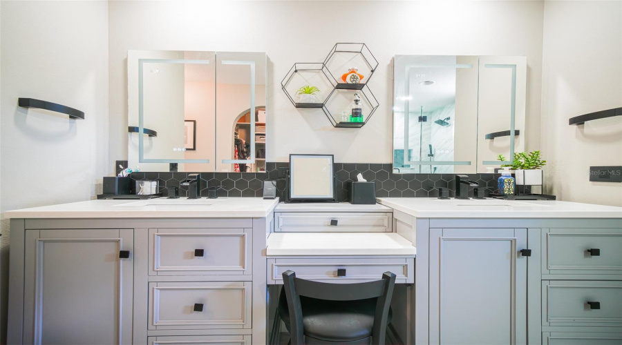 DAVENPORT, Florida 33837, 4 Bedrooms Bedrooms, ,3 BathroomsBathrooms,Residential,For Sale,LOBELIA,0,MFRO6410078