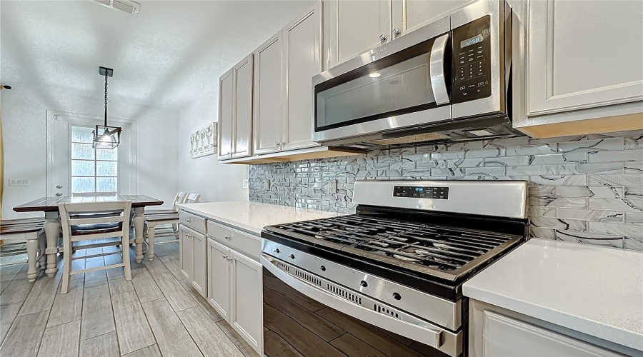 DAVENPORT, Florida 33896, 3 Bedrooms Bedrooms, ,2 BathroomsBathrooms,Residential,For Sale,BENOI DR,0,MFRO6409446